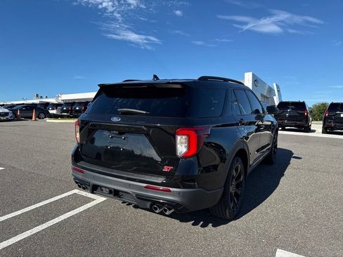 Used 2022 Ford Explorer ST w/ Equipment Group 401A AWD/4WD image 2