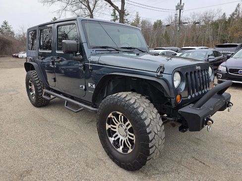 Used 2007 Jeep Wrangler Unlimited X image 9