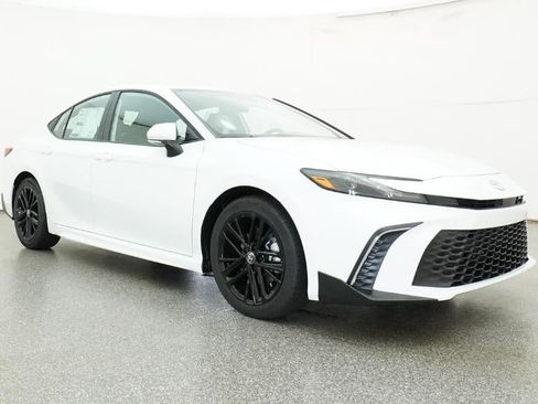 New 2026 Toyota Camry SE FWD image 29