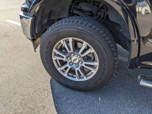 Certified 2019 Ford F150 Lariat image 24