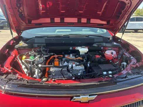 New 2026 Chevrolet Equinox EV LT image 34