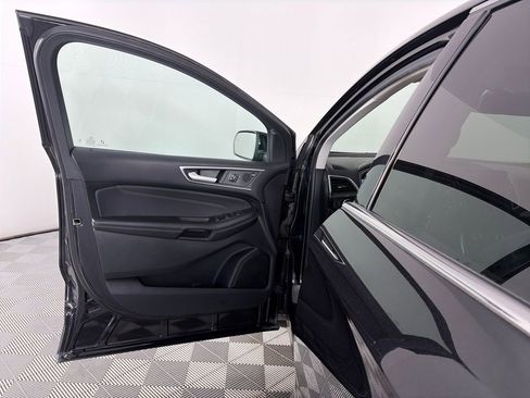 Certified 2024 Ford Edge Titanium image 10