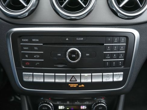 Used 2020 Mercedes-Benz GLA 250 4MATIC image 15