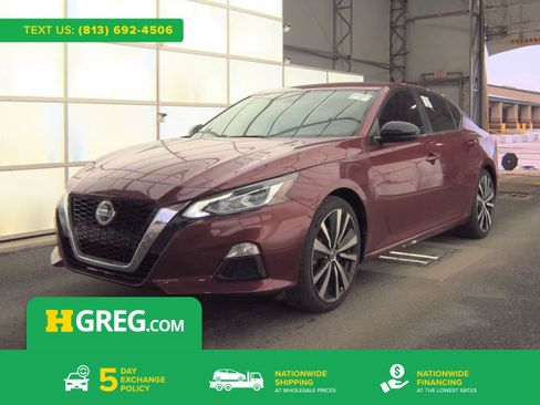 Used 2021 Nissan Altima 2.5 SR image 1