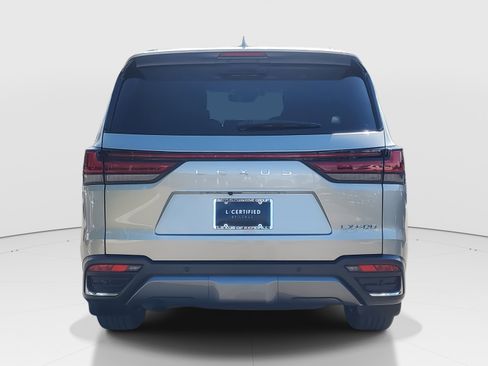 Used 2023 Lexus LX 600 4WD w/ Ultra Luxury Package image 7