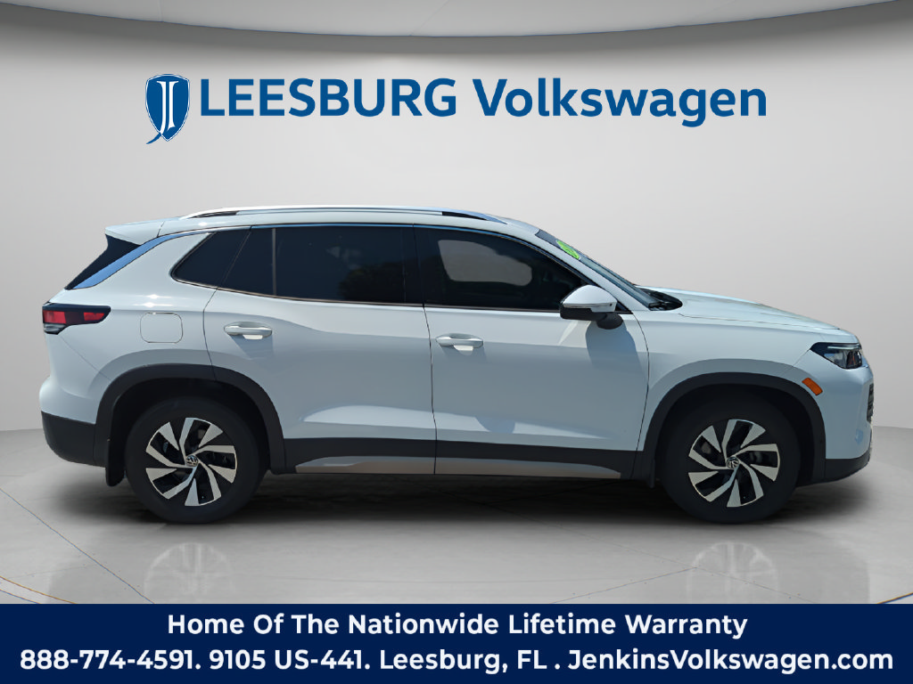 Used 2025 Volkswagen Tiguan S FWD image 3