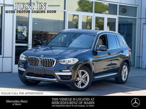 Used 2018 BMW X3 xDrive30i AWD/4WD image 2