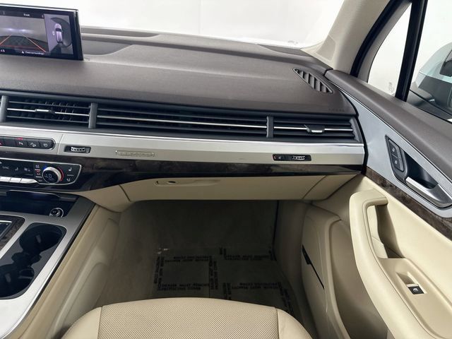 Used 2019 Audi Q7 2.0T Premium Plus AWD/4WD image 24
