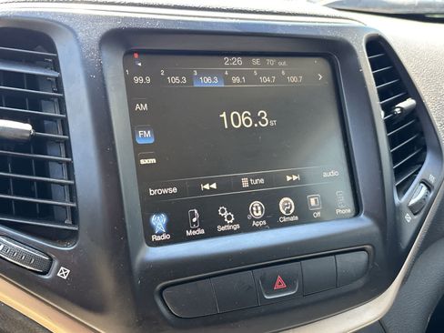 Used 2014 Jeep Cherokee Latitude FWD image 14