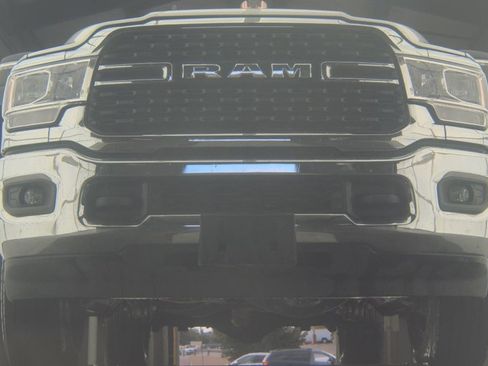 Used 2024 RAM 2500 Big Horn image 2