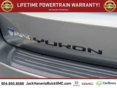 Used 2024 GMC Yukon XL Denali Ultimate AWD/4WD image 12