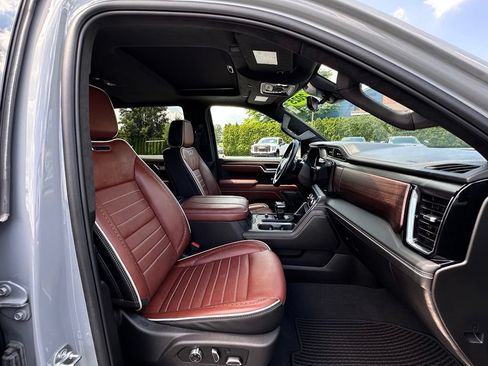 Certified 2025 GMC Sierra 1500 Denali Ultimate AWD/4WD image 12