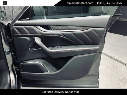 Used 2019 Maserati Levante GranSport AWD/4WD image 28