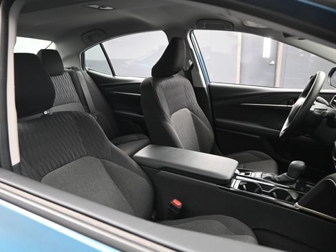 Certified 2025 Toyota Camry LE image 22