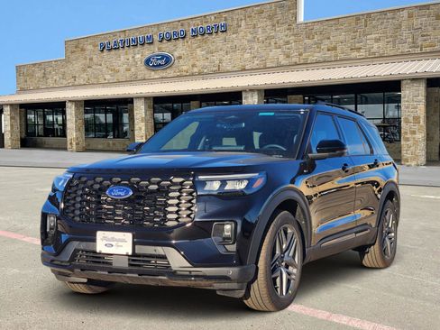 New 2026 Ford Explorer ST-Line w/ ST-Line Street Pack image 2