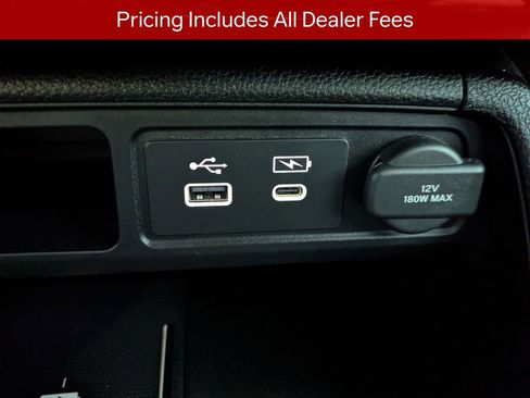 Used 2025 Honda Pilot Touring image 24