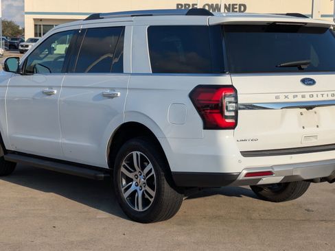 Used 2024 Ford Expedition Limited image 6