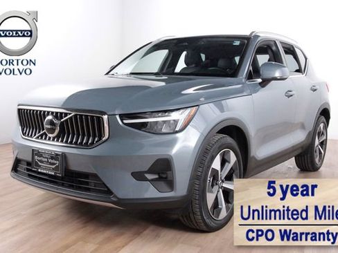 Certified 2023 Volvo XC40 B5 Plus w/ Protection Package Premier image 1