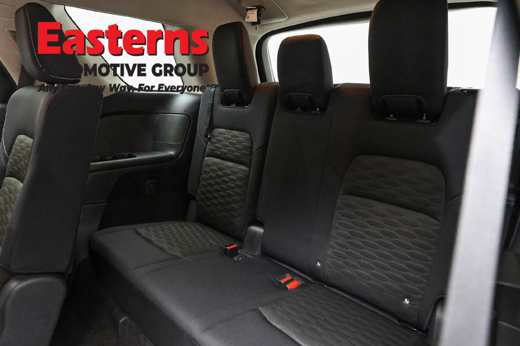 Used 2023 Nissan Pathfinder S AWD/4WD image 27