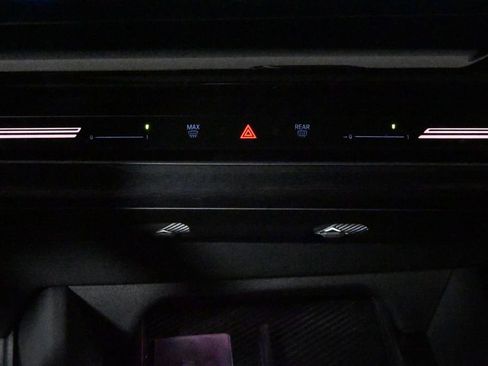 Used 2026 BMW 530i xDrive w/ Premium Package image 25