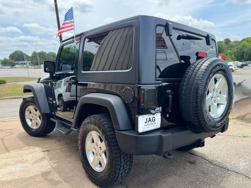 Used 2016 Jeep Wrangler Sport w/ Quick Order Package 24S AWD/4WD image 7