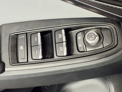 Used 2023 Subaru Crosstrek 2.5i Limited w/ Popular Package #4 AWD/4WD image 15