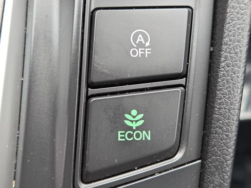 Used 2020 Honda CR-V LX image 27