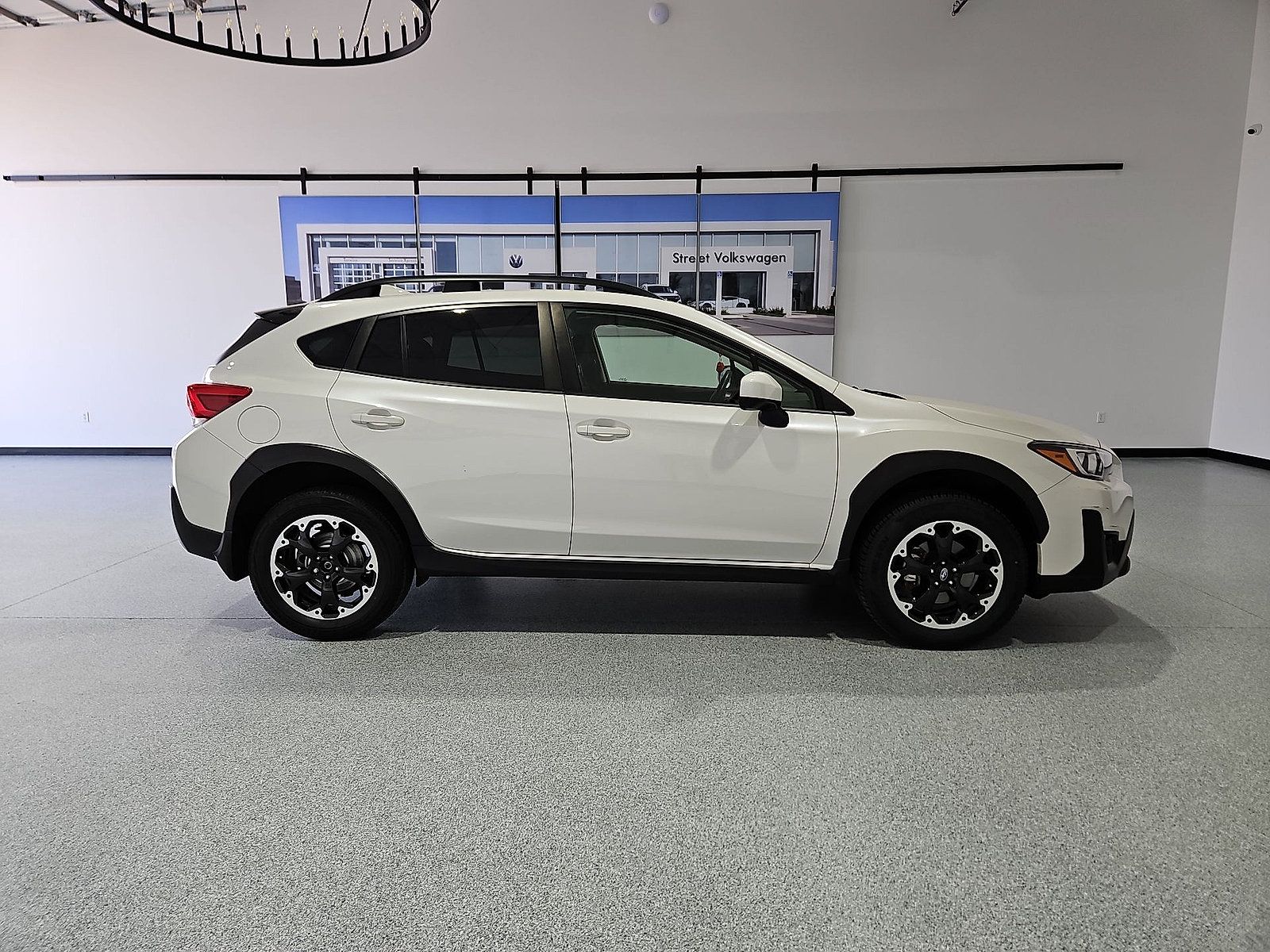 Used 2022 Subaru Crosstrek 2.0i Premium w/ Popular Package #4A AWD/4WD image 9