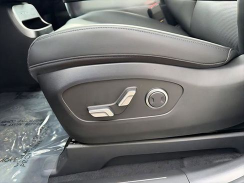 New 2026 Hyundai Ioniq 9 SEL AWD/4WD image 13
