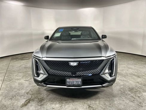 Used 2025 Cadillac Lyriq Luxury image 3