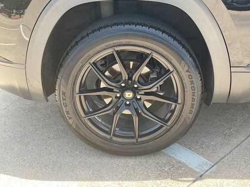 Used 2021 Volkswagen Atlas Cross Sport SE FWD image 7