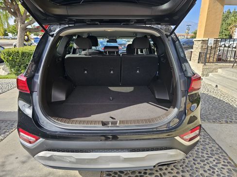 Used 2020 Hyundai Santa Fe SE w/ Cargo Package image 29