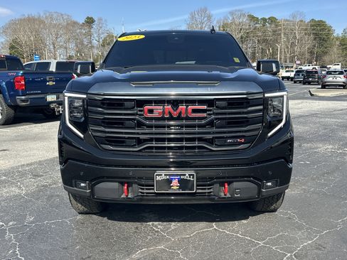 Used 2023 GMC Sierra 1500 AT4 w/ AT4 Premium Package image 2