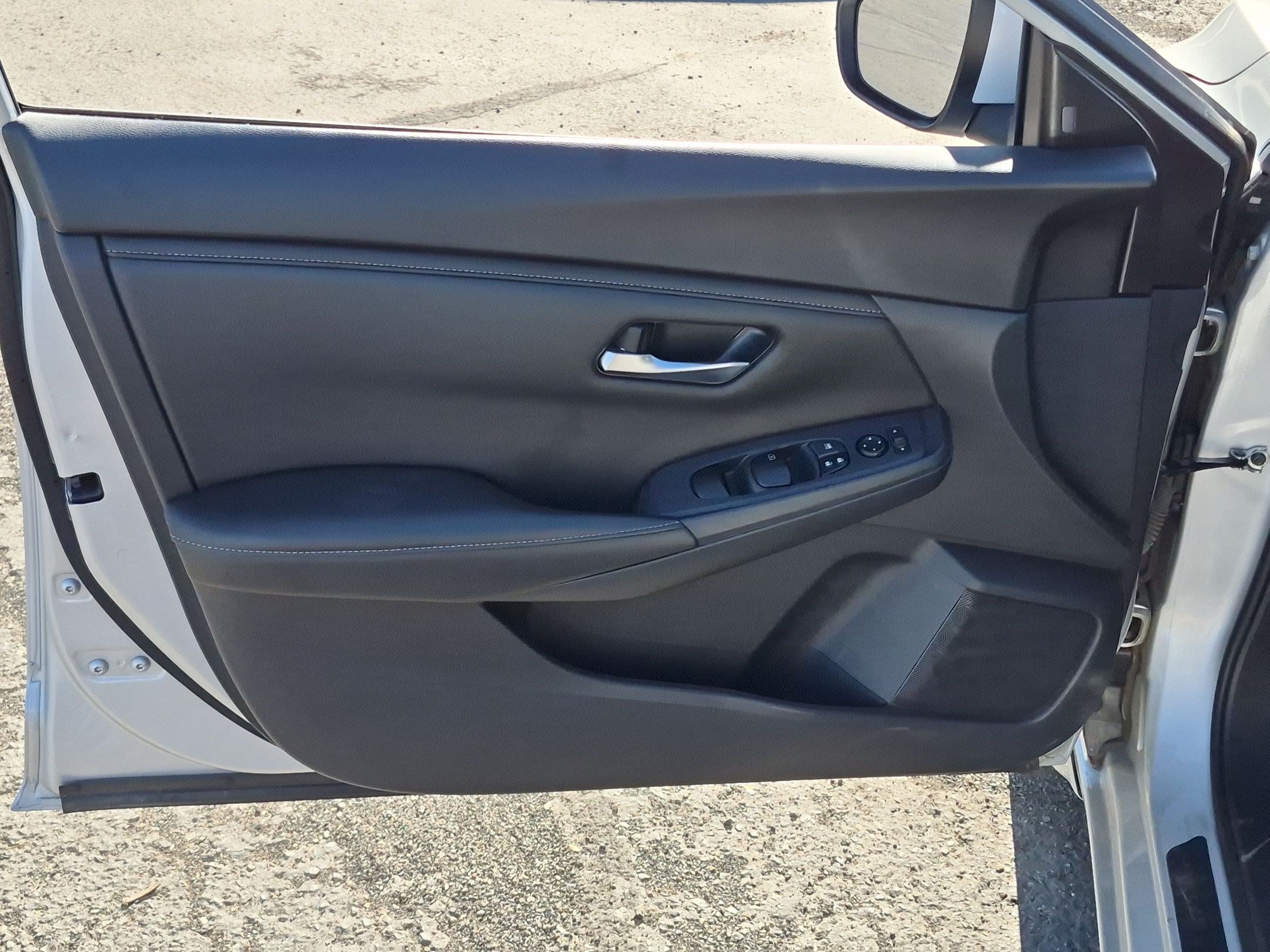 Used 2023 Nissan Sentra SV w/ All-Weather Package FWD image 14