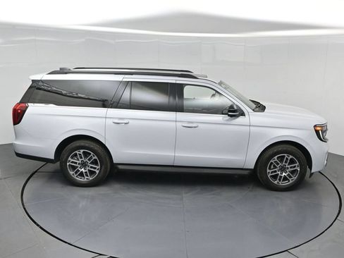 Used 2025 Ford Expedition Max Active AWD/4WD image 46