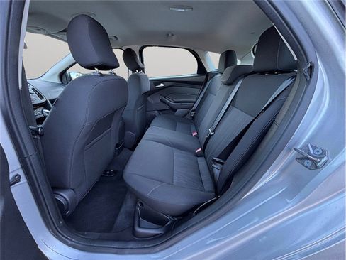 Used 2015 Ford Focus SE image 27