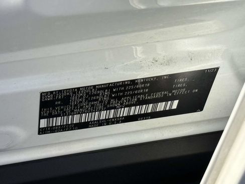 Used 2024 Toyota RAV4 SE w/ Convenience Package AWD/4WD image 30