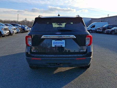 Certified 2022 Ford Explorer XLT w/ Class IV Trailer Tow Package image 5