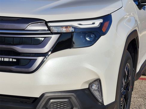 New 2025 Subaru Forester Premium image 5