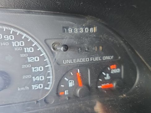 Used 1996 Chevrolet Camaro Z28 RWD image 11