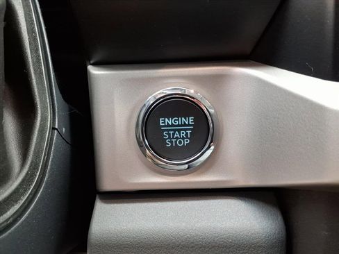 New 2026 Ford F250 XLT w/ XLT Premium Package image 25