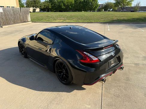 Used 2020 Nissan 370Z NISMO image 16