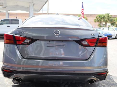 Used 2021 Nissan Altima 2.5 SL FWD image 6