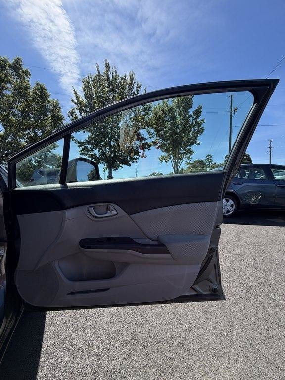 Used 2013 Honda Civic LX image 14