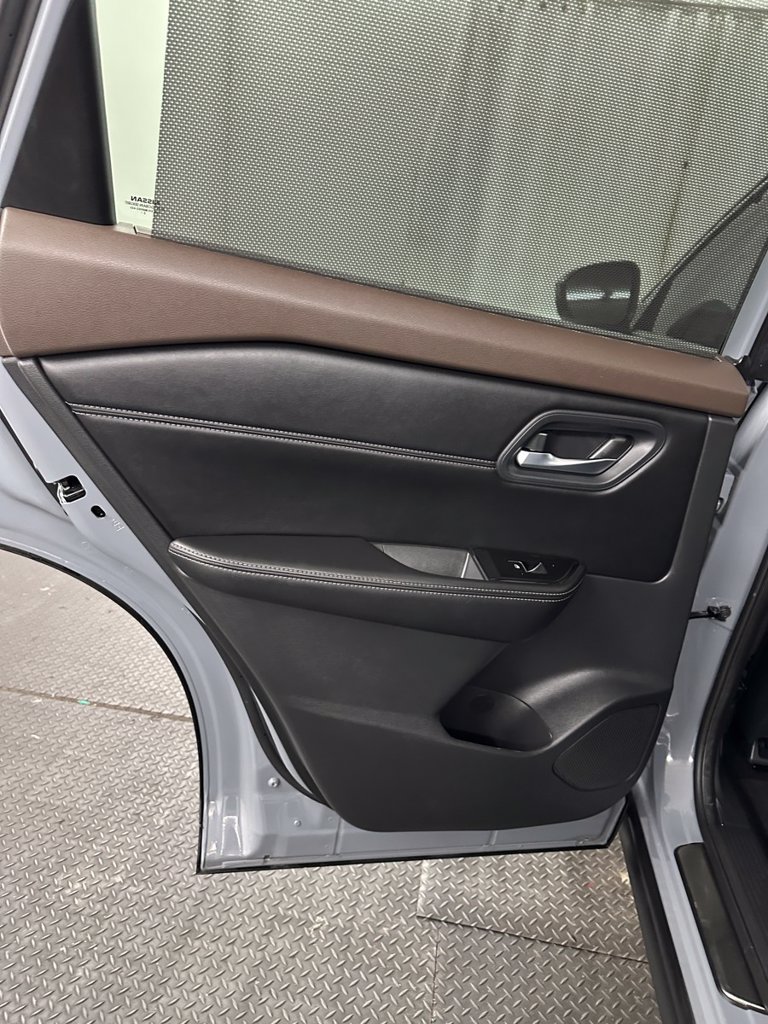 Used 2023 Nissan Rogue SL w/ SL Premium Package AWD/4WD image 26