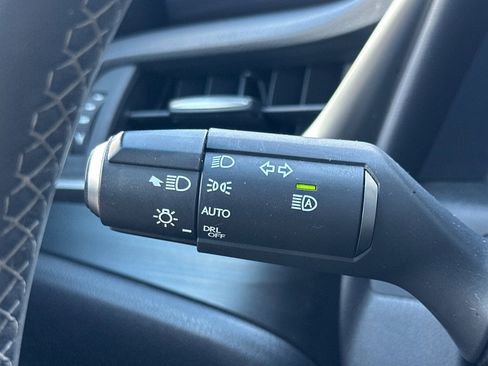 Used 2020 Lexus ES 350 w/ Premium Package image 32