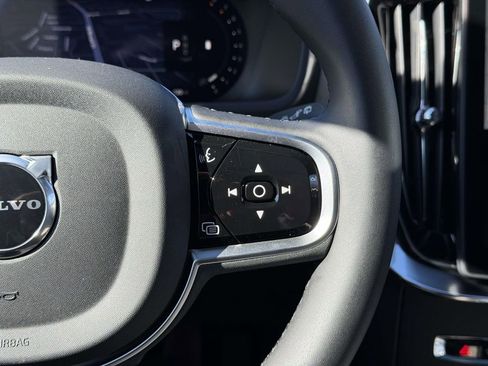 New 2026 Volvo XC90 B6 Plus w/ Protection Package Premier image 9