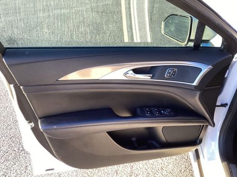 Used 2019 Lincoln MKZ Premiere image 20