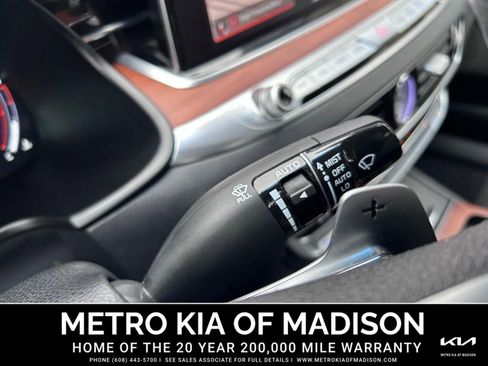 Used 2020 Kia K900 Luxury w/ VIP Package image 20