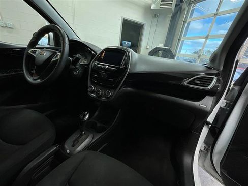 Used 2020 Chevrolet Spark LT image 25